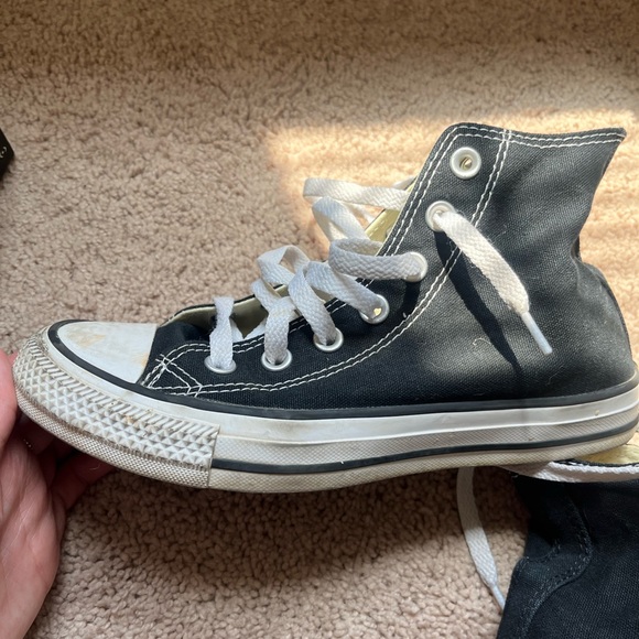 Converse - Picture 3 of 5